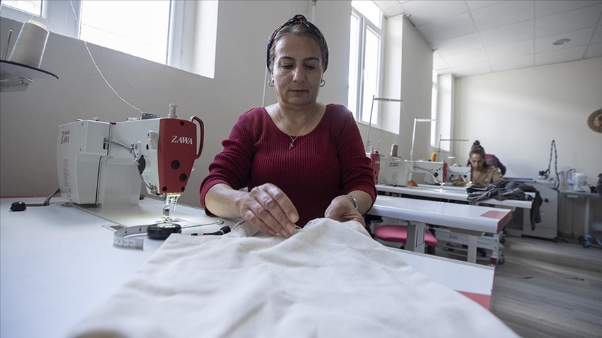 Tunceli’de kadınlar aile destek merkezi sayesinde meslek öğreniyor