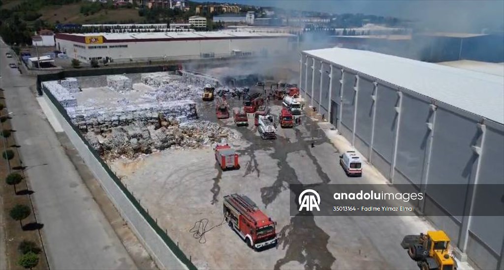 Zonguldak’ta Kağıt Fabrikasının Atık Alanında Çıkan Yangın Söndürüldü