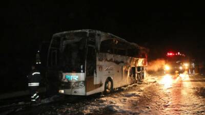 Adana’da otobüste çıkan yangın söndürüldü