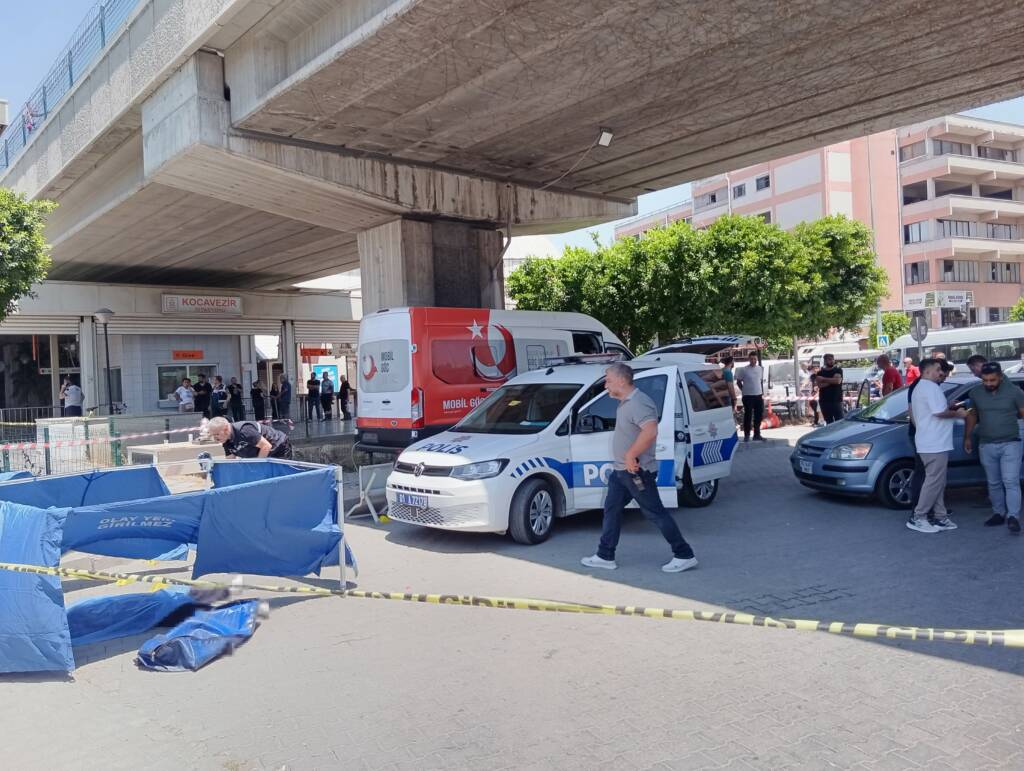 Adana’da kanlı saldırı: Ölü ve yaralılar var!