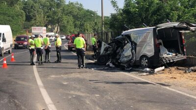 Tekirdağ’da işçi servisi ile panelvan çarpıştı: 2 ölü, 10 yaralı