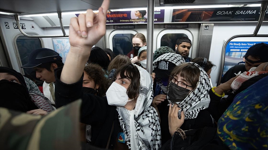 New York Valisinden Skandal Açıklama! Filistin Destekçilerinin Tespiti İçin Maske Yasağı Gündemde
