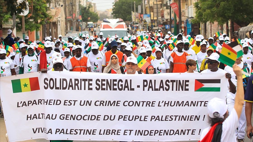 Senegal’de Filistin’e Destek Yürüyüşü Düzenlendi