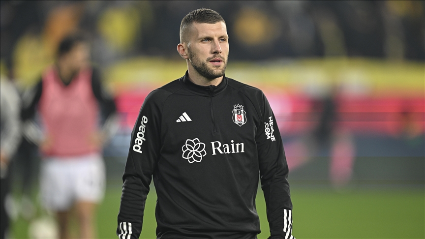 Beşiktaş, Ante Rebić ile olan sözleşmesini resmen feshetti