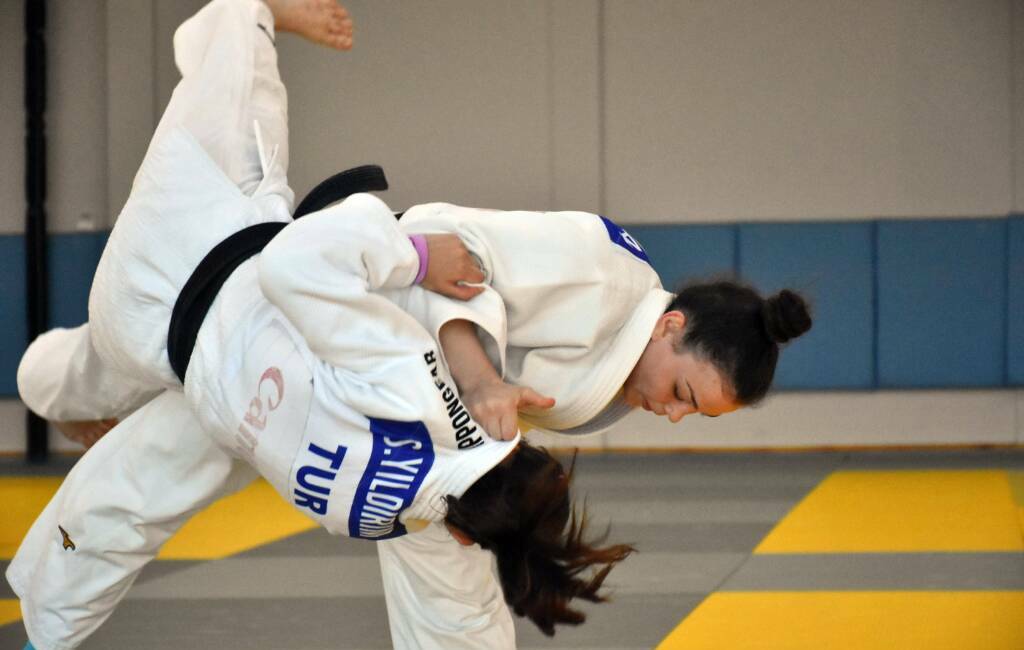 Genç Kadın Judo Milli