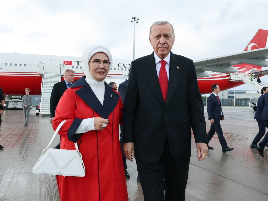 Cumhurbaşkanı Erdoğan, Türkiye-Hollanda maçını izlemek için Almanya’ya gitti