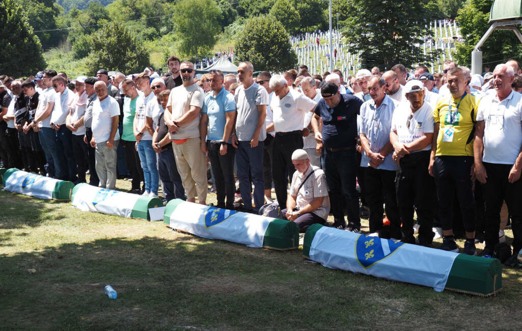 Bosna Hersek'in doğusundaki Srebrenitsa'da,