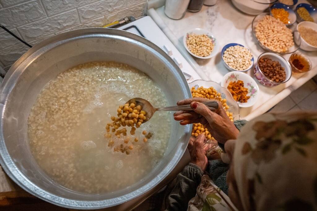 Aşure nasıl yapılır? Aşure malzemeleri neler? İşte en basit ve güzel aşure tarifi