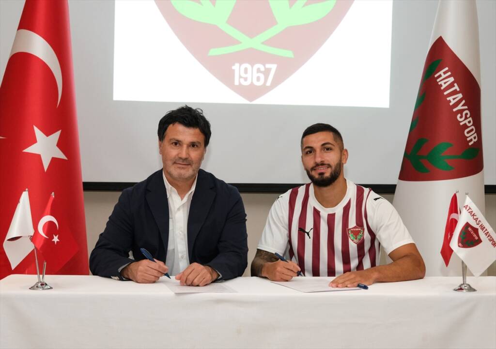 Hatayspor, Kamil Ahmet Çörekçi’nin sözleşmesini uzattı