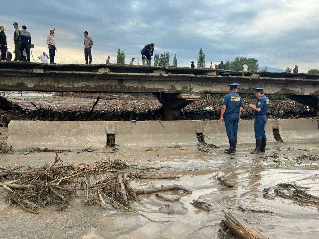 Kırgızistan’da şiddetli yağışlar 12 can aldı!