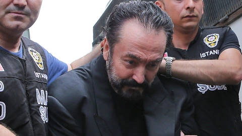 Örgüt yöneticisi Adnan Oktar’ın