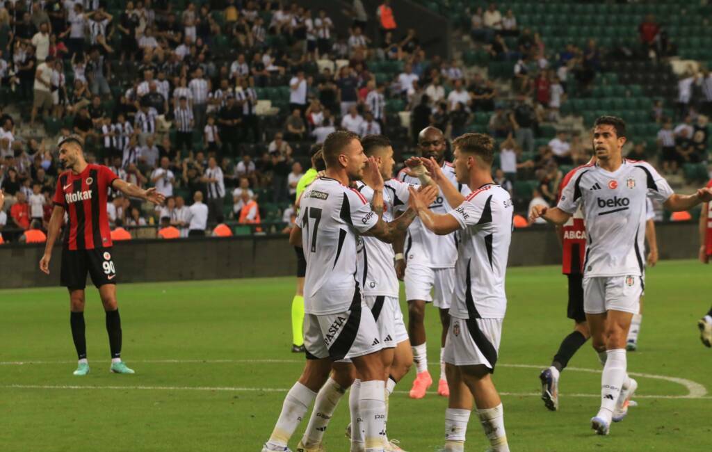 Beşiktaş, Kocaeli'nde oynadığı hazırlık