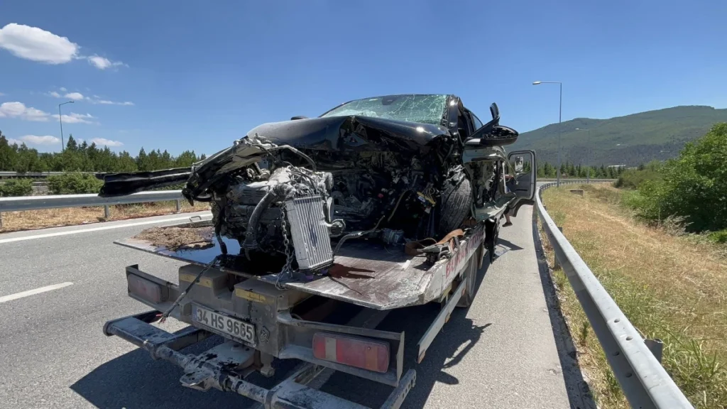 Bursa’da Otomobil Kazası: Sürücü Hayatını Kaybetti