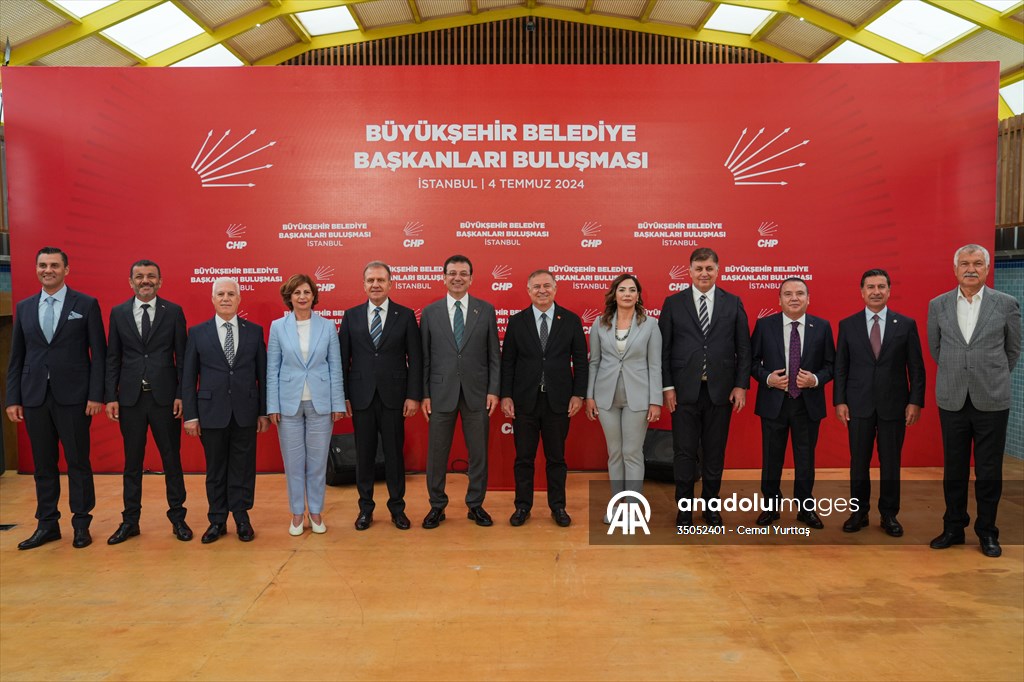 CHP’li belediye başkanları İstanbul’da buluştu!