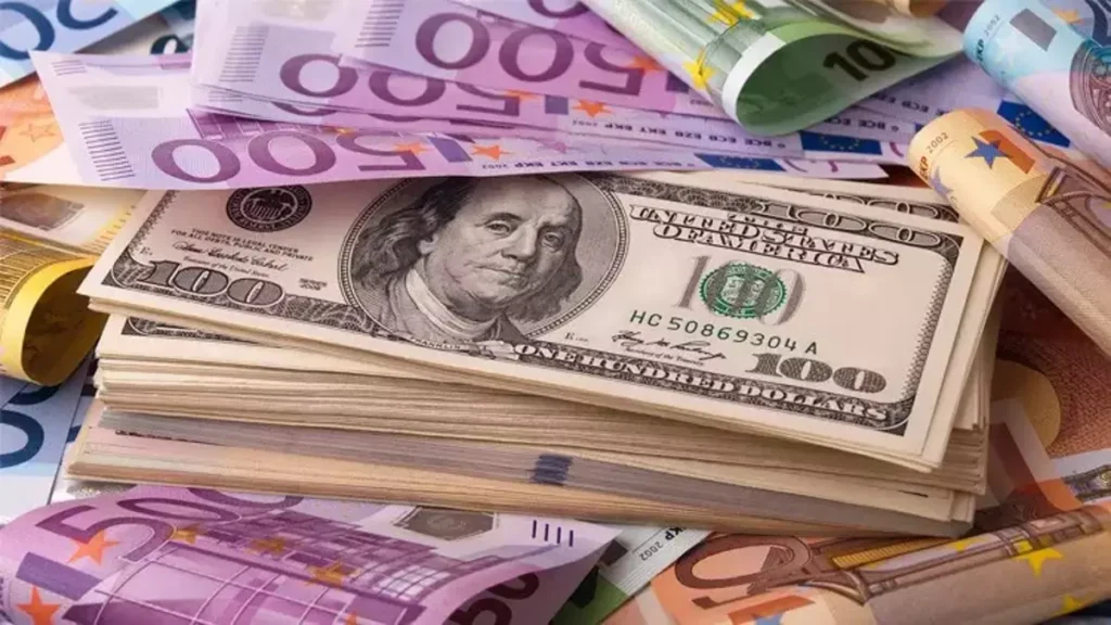 Dolar ve euro haftaya nasıl başladı?