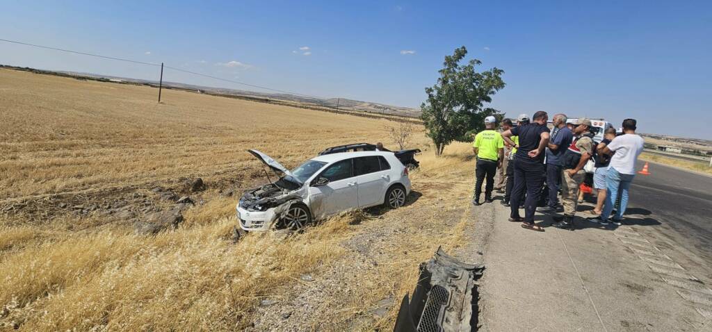 Gaziantep-Kilis karayolunda 2 aracın