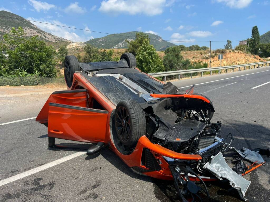 Antalya’da feci kaza: 2’si çocuk 3 yaralı