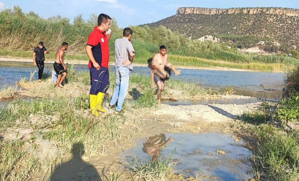 Mersin'in Mut ilçesinde serinlemek