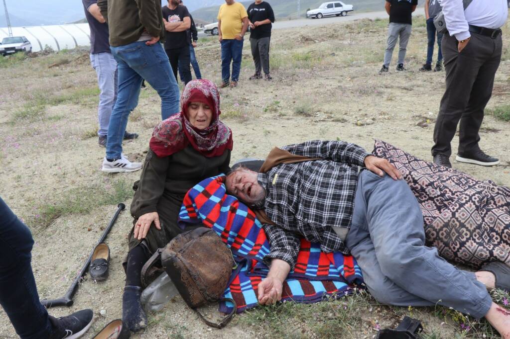 Erzurum’da feci kaza: Can pazarı yaşandı!