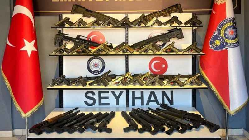 Seyhan’da Gerçekleştirilen Operasyonda 66 Ruhsatsız Silah Ele Geçirildi, 28 Şüpheli Tutuklandı