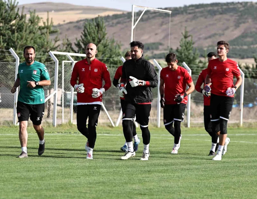 Sivasspor, Yeni Sezon Hazırlıklarına Devam Ediyor