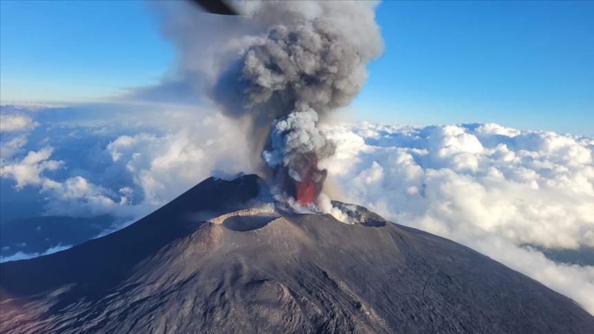 Son Dakika! Etna Yanardağı Yeniden Faaliyete Geçti