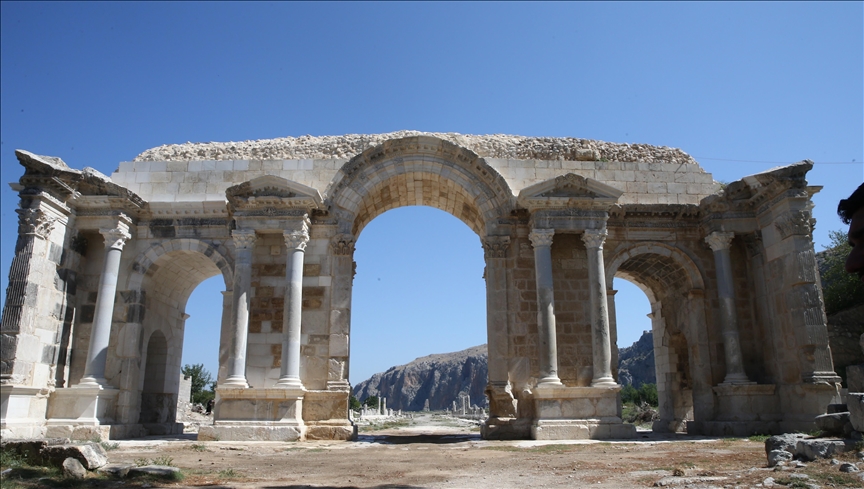 Anavarza Antik Kenti’nde Sezon Kazıları Başladı