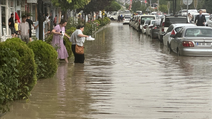 Yozgat'ta sağanak hayatı olumsuz