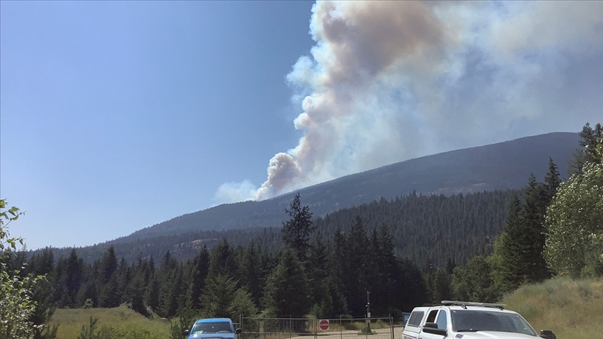 Kanada'nın batısındaki Alberta ve