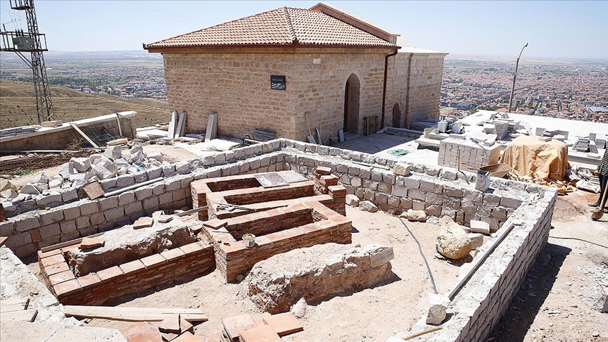 Aksaray Belediyesince Selçuklu hükümdarı