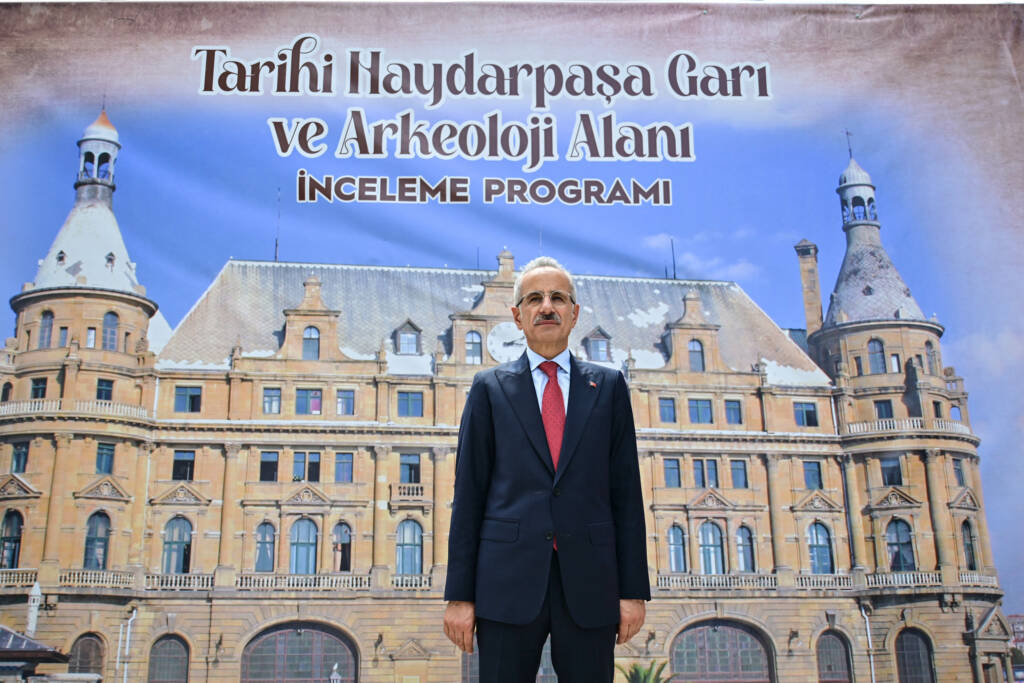 Bakan Uraloğlu, Haydarpaşa Garı’nı inceledi