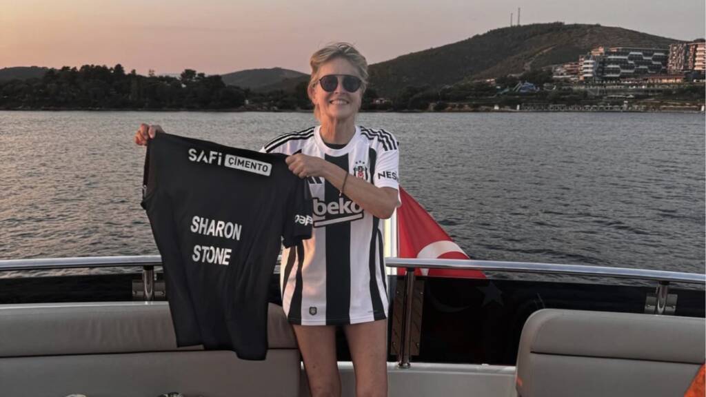 Sharon Stone’a Beşiktaş forması sürprizi