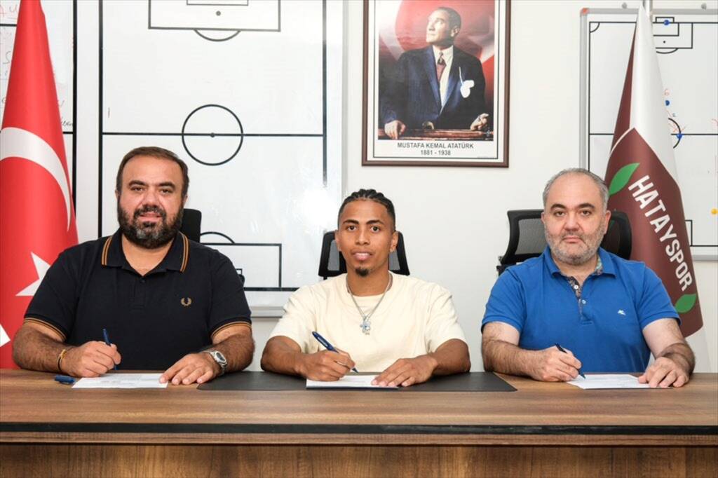 Rigoberto Rivas Hatayspor’da kaldı