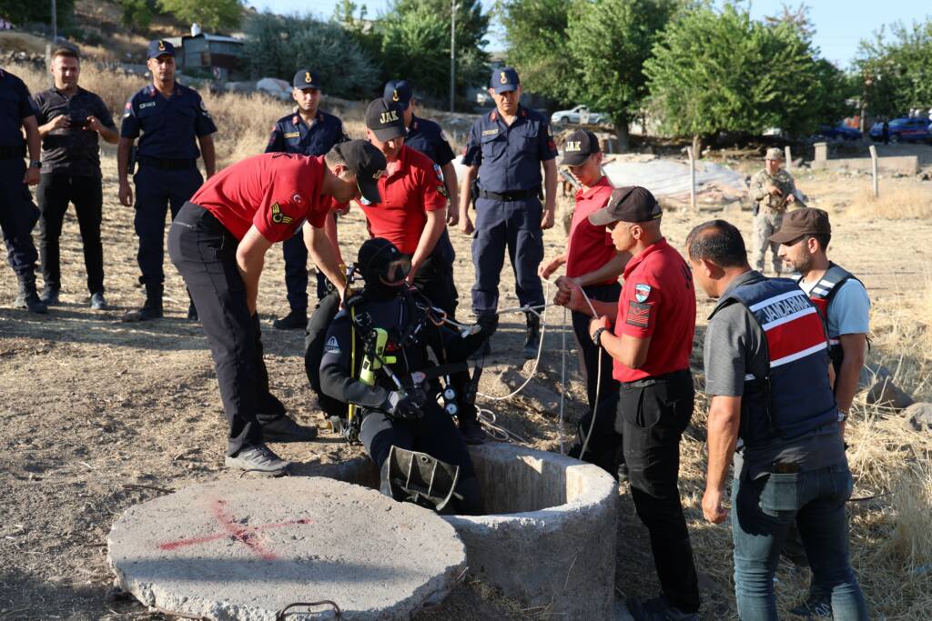 Narin’in Ağabeyi Kolundaki İz Nedeniyle Adli Tıp Kurumu’na Gönderildi