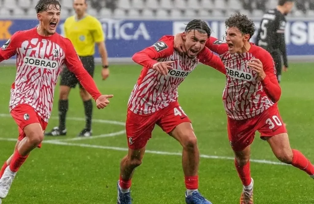 Beşiktaş, Freiburg’lu Berkay Yılmaz’ı gündemine aldı