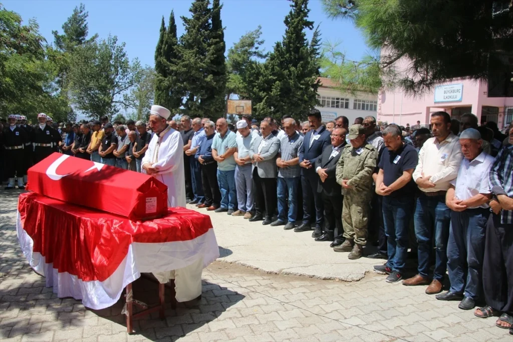 Beyin kanaması geçiren asker son yolculuğuna uğurlandı