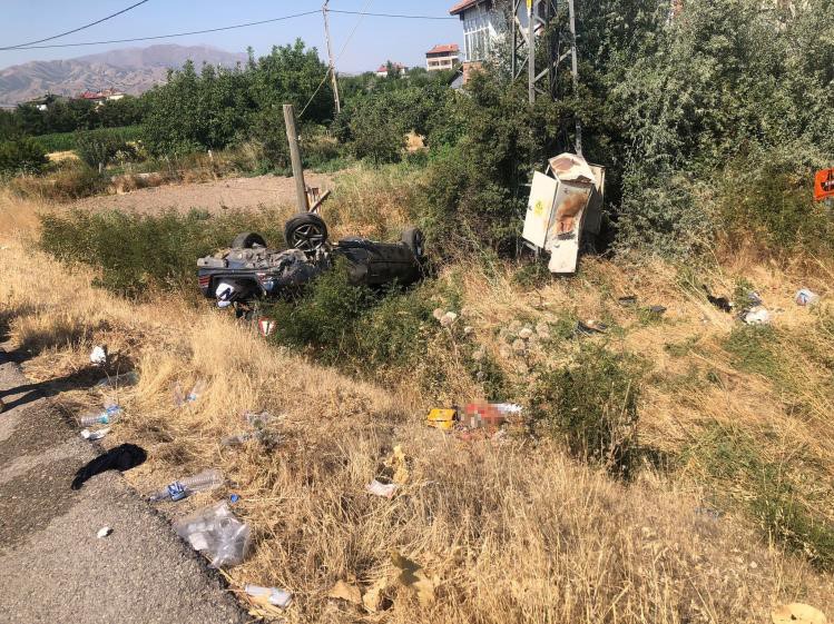 Elazığ’da seyir halindeyken lastiği