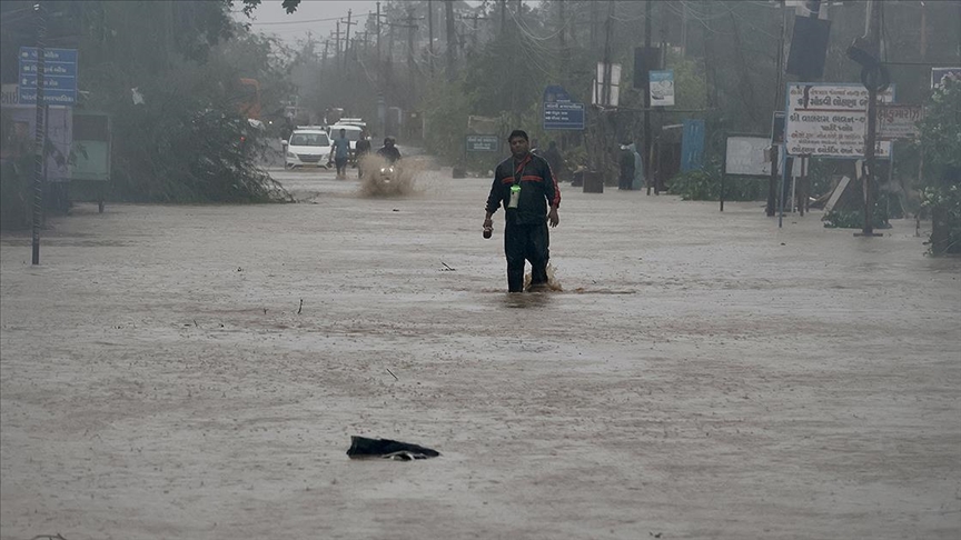  Pakistan'ın kuzeyinde etkili olan