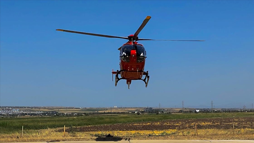 Ambulans Helikopter Kalp Krizi Geçiren 72 Yaşındaki Hasta İçin Havalandı