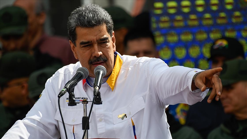 Maduro, tüm tutanakları Yüksek Mahkeme’ye teslim edeceklerini söyledi