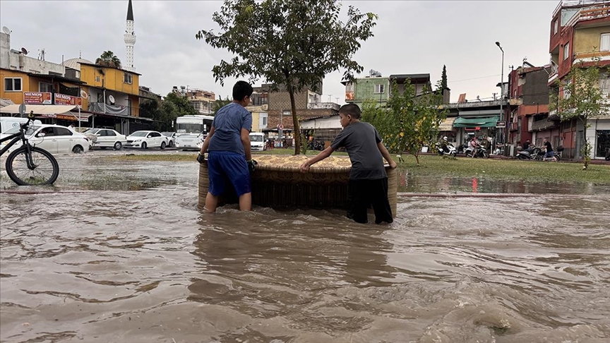 Adana'da öğleden sonra başlayan